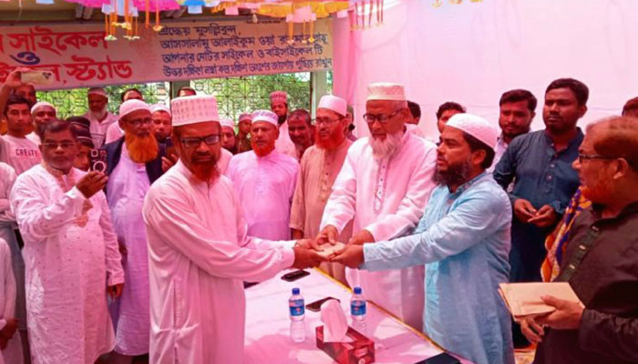 ঠাকুরগাঁওয়ে শহীদ পরিবারের মাঝে জামায়াতের আর্থিক সহায়তা প্রদান