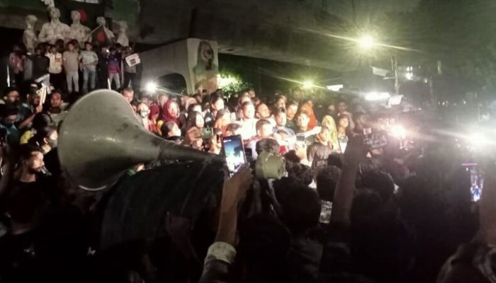 ‘দিল্লিতে বসে শেখ হাসিনা ষড়যন্ত্র করছে, গণঅভ্যুত্থানের শক্তি রুখে দিতে প্রস্তুত’