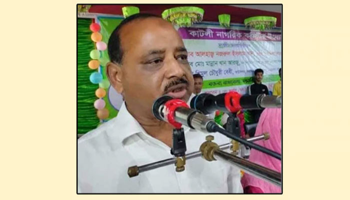 বিমানবন্দরে আটক নেত্রকোনার সাবেক মেয়র