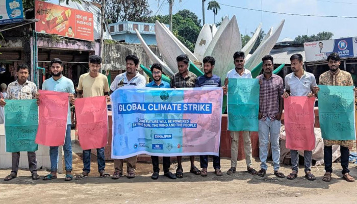 খানসামায় নির্ভয় ফাউন্ডেশনের আয়োজনে গ্লোবাল ক্লাইমেট স্ট্রাইক