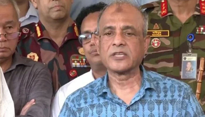 আইনশৃঙ্খলা পরিস্থিতি অবনতির চেষ্টা হলে ‘হাত ভেঙে’ দেওয়া হবে: স্বরাষ্ট্র উপদেষ্টা