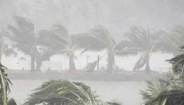 ১৩ জেলায় রাতের মধ্যে ঝড়ের পূর্বাভাস