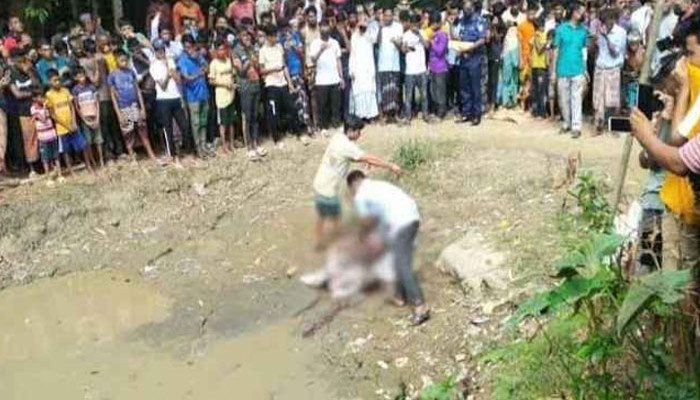 চট্টগ্রামে খালে মিলল যুবকের বস্তাবন্দি লাশ