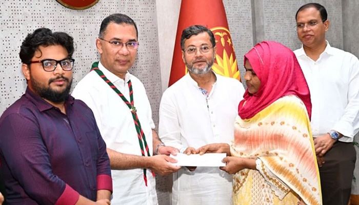 জুলাই শহীদদের স্বপ্নের বাংলাদেশ গড়তে প্রতিটি নাগরিককে দায়িত্ব পালনের আহ্বান প্রধানমন্ত্রীর
