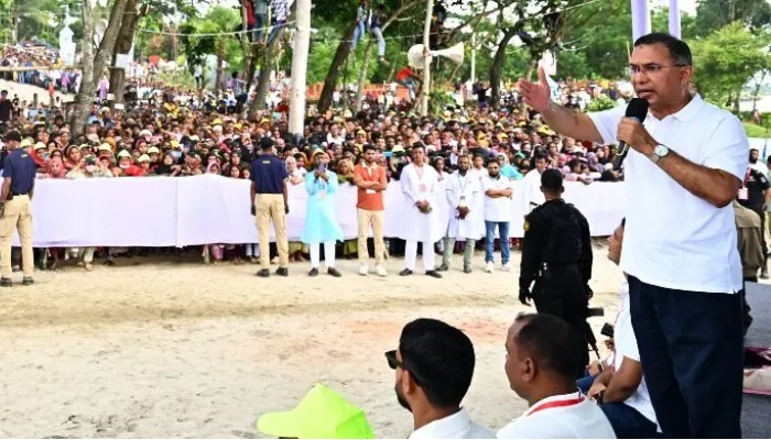 উন্নয়ন কাজে বাধা ও বিশৃঙ্খলাকারীদের বিরুদ্ধে রুখে দাঁড়ানোর আহ্বান প্রধানমন্ত্রীর