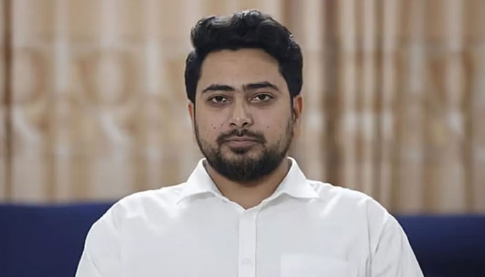 গ্যাস-বিদ্যুতের দাবি জানালে সরকার বলছে হঠকারিতা : নাহিদ ইসলাম