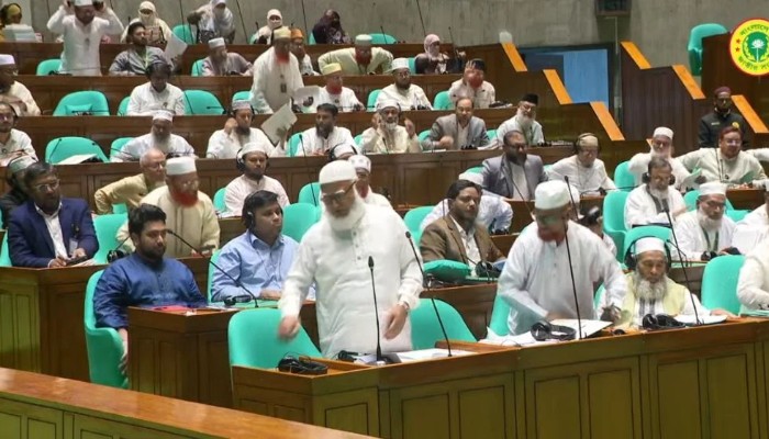 সংসদ থেকে বিরোধীদলের ‘ওয়াকআউট’