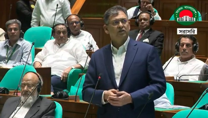 জুলাই জাতীয় সনদ বাস্তবায়নে সব দলের সহযোগিতা চান স্বরাষ্ট্রমন্ত্রী