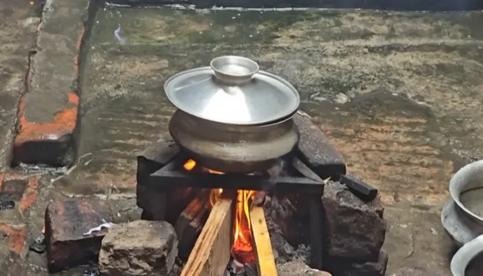 সাভারে তীব্র গ্যাস সংকট