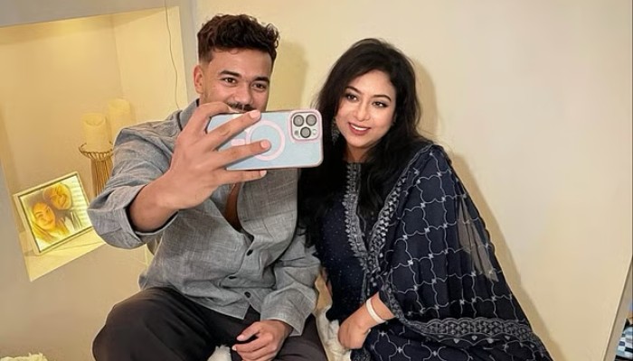 সিডনিতে তাসকিনের সঙ্গে বারবিকিউ পার্টিতে শাবনূর