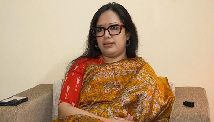 আমার এলাকায় চাঁদাবাজি হলে রাজপথে দাঁড়াব : রুমিন ফারহানা