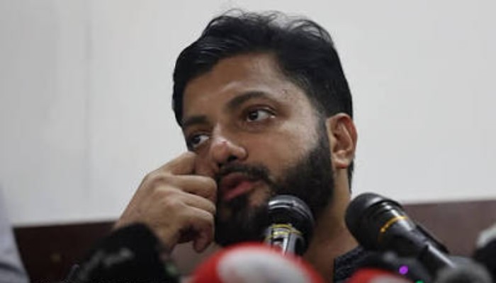 ইশরাকের পদত্যাগপত্র গ্রহণ করলেন রাষ্ট্রপতি, প্রজ্ঞাপন জারি