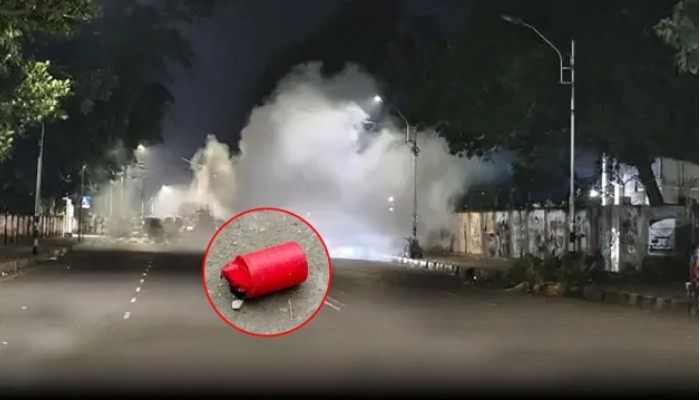 রমনা থানার সামনে ককটেল বিস্ফোরণ