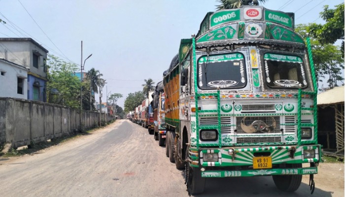 বেনাপোল বন্দরে আমদানি-রপ্তানি শুরু