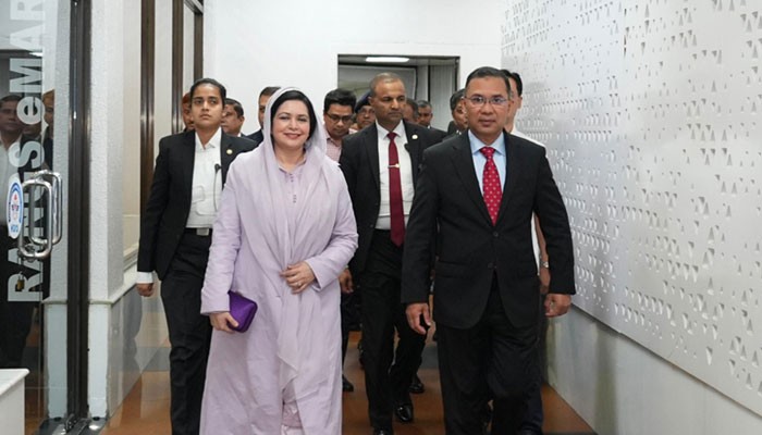 জাপান সফর শেষে ঢাকায় পৌঁছেছেন প্রধানমন্ত্রী