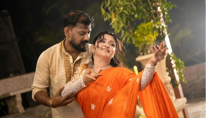 সোশ্যাল মিডিয়ায় ঝড় তুলল পরীমনির জন্মদিনের নাচের ভিডিও